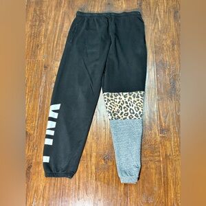 Vintage Victoria’s Secret PINK Colorback Leopard Campus Sweat Pants Medium #PA24